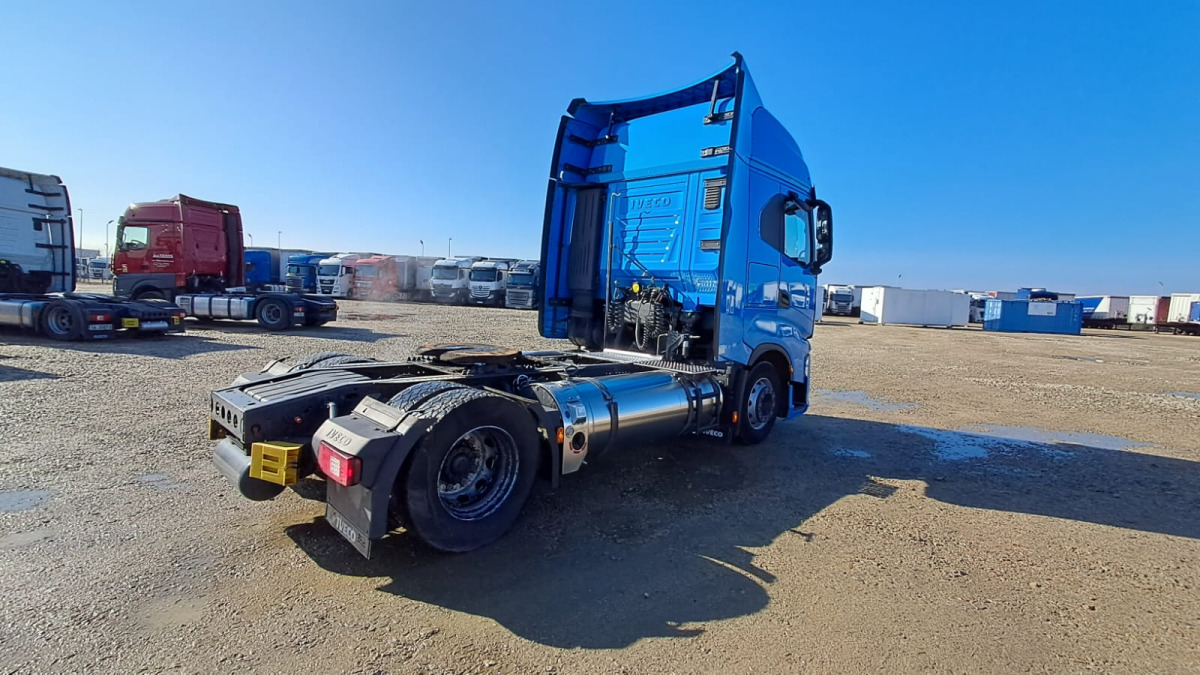 IVECO CIĄGNIK SIODŁOWY - Dragbil: bild 5 IVECO CIĄGNIK SIODŁOWY - Dragbil: bild 5