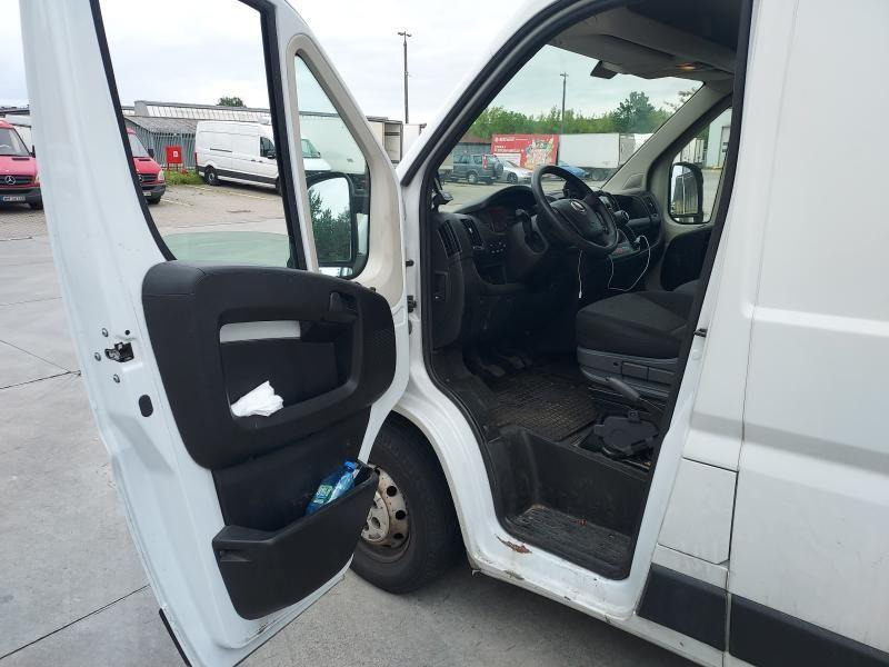 FIAT DUCATO FURGON BLASZAK - Skåpbil: bild 5 FIAT DUCATO FURGON BLASZAK - Skåpbil: bild 5