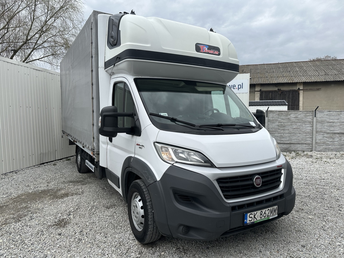FIAT DUCATO PLANDEKA - Transportbil med kapell: bild 1 FIAT DUCATO PLANDEKA - Transportbil med kapell: bild 1