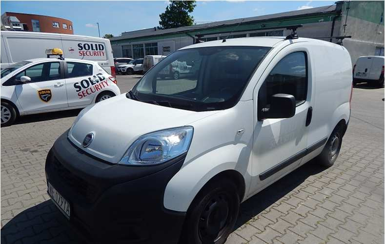 FIAT FIORINO FURGON BLASZAK - Skåpbil: bild 2 FIAT FIORINO FURGON BLASZAK - Skåpbil: bild 2