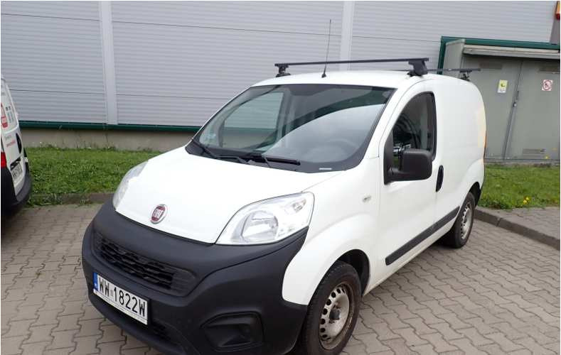 FIAT FIORINO FURGON BLASZAK - Skåpbil: bild 2 FIAT FIORINO FURGON BLASZAK - Skåpbil: bild 2