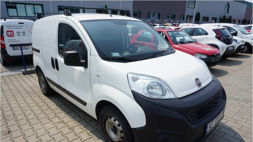FIAT FIORINO FURGON BLASZAK - Skåpbil: bild 1 FIAT FIORINO FURGON BLASZAK - Skåpbil: bild 1