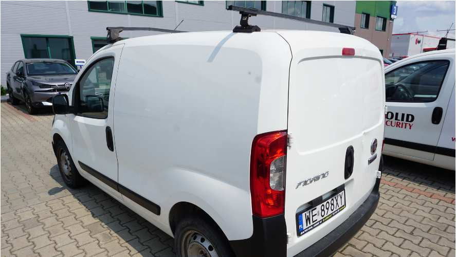 FIAT FIORINO FURGON BLASZAK - Skåpbil: bild 4 FIAT FIORINO FURGON BLASZAK - Skåpbil: bild 4