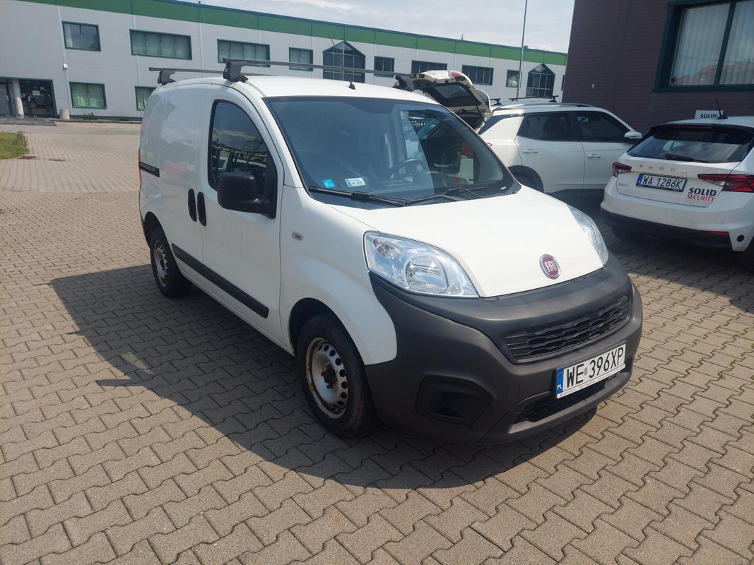 FIAT FIORINO FURGON BLASZAK - Skåpbil: bild 1 FIAT FIORINO FURGON BLASZAK - Skåpbil: bild 1