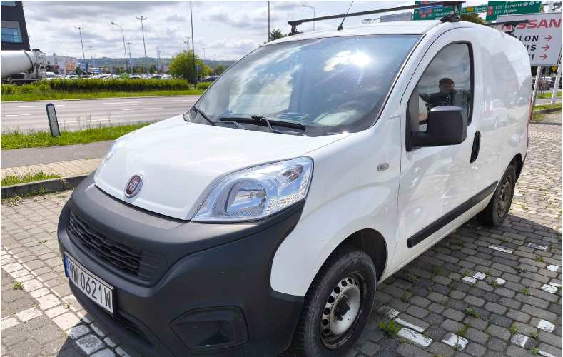 FIAT FIORINO FURGON BLASZAK - Skåpbil: bild 2 FIAT FIORINO FURGON BLASZAK - Skåpbil: bild 2