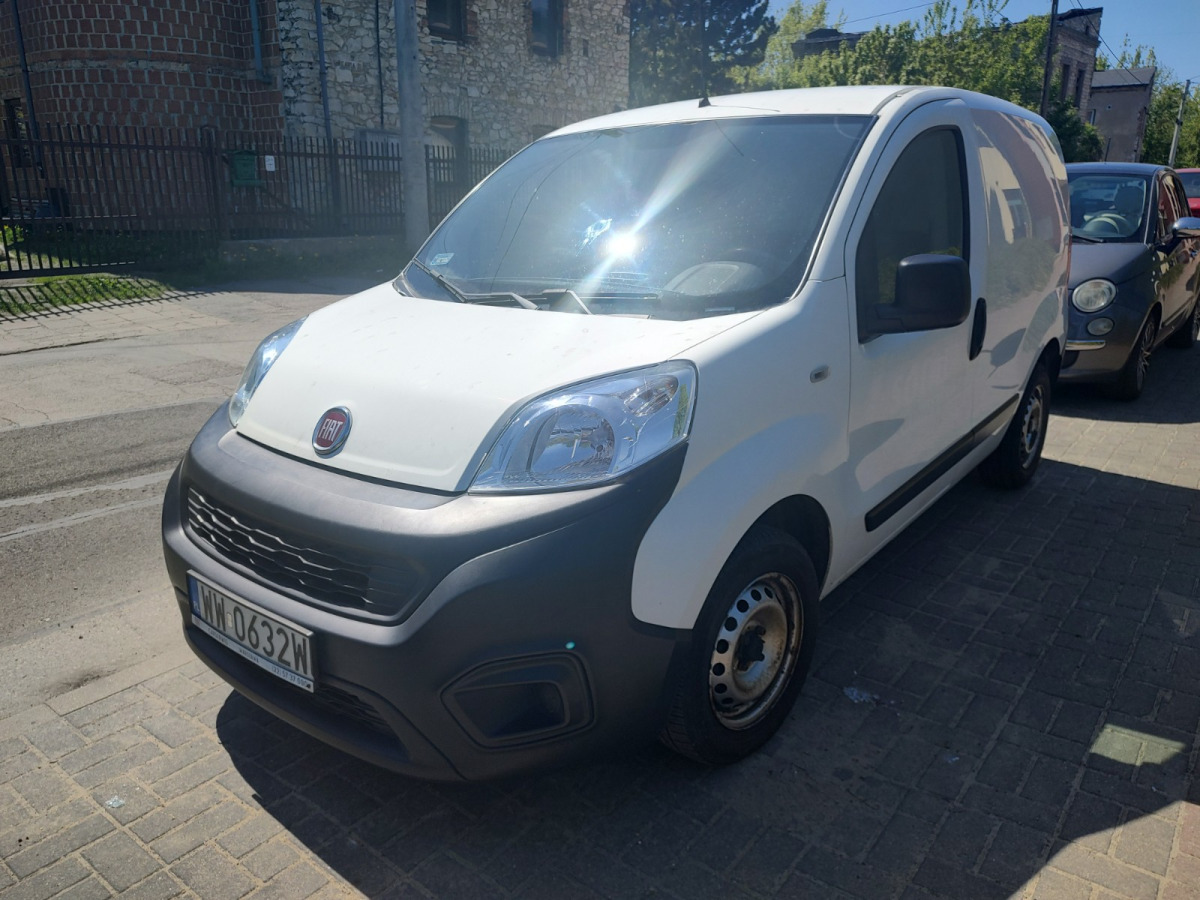 FIAT FIORINO FURGON BLASZAK - Skåpbil: bild 2 FIAT FIORINO FURGON BLASZAK - Skåpbil: bild 2