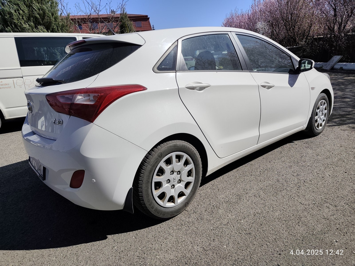 HYUNDAI I30 HATCHBACK - Hatchback/ Halvkombi: bild 4 HYUNDAI I30 HATCHBACK - Hatchback/ Halvkombi: bild 4