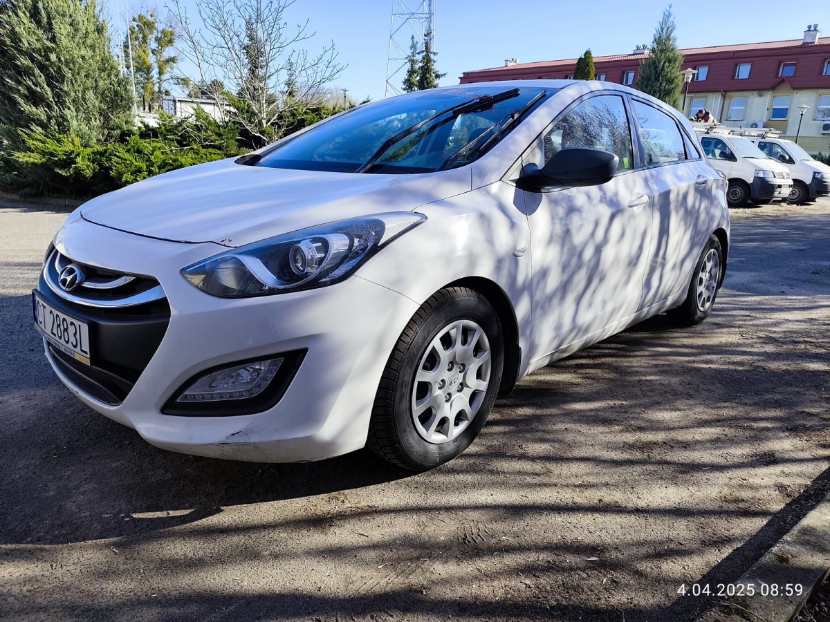 HYUNDAI I30 HATCHBACK - Hatchback/ Halvkombi: bild 2 HYUNDAI I30 HATCHBACK - Hatchback/ Halvkombi: bild 2
