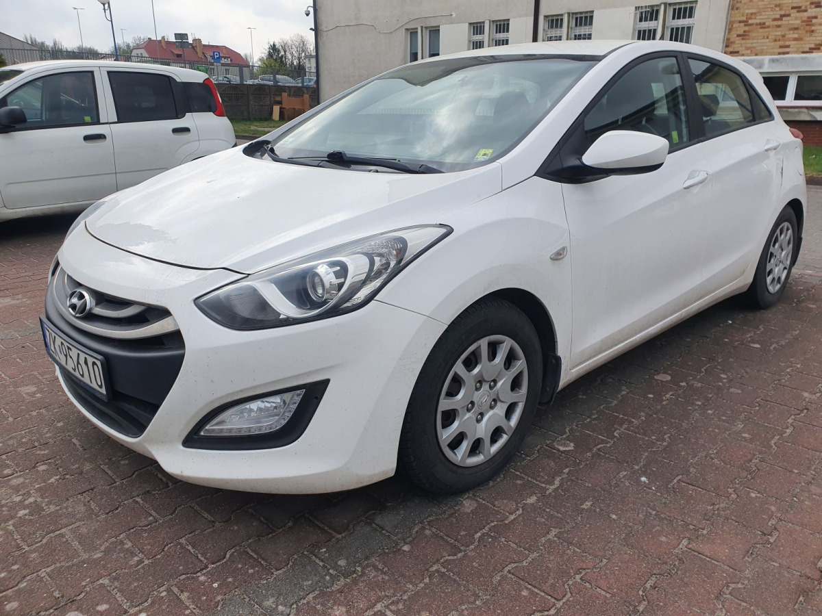 HYUNDAI I30 HATCHBACK - Hatchback/ Halvkombi: bild 2 HYUNDAI I30 HATCHBACK - Hatchback/ Halvkombi: bild 2