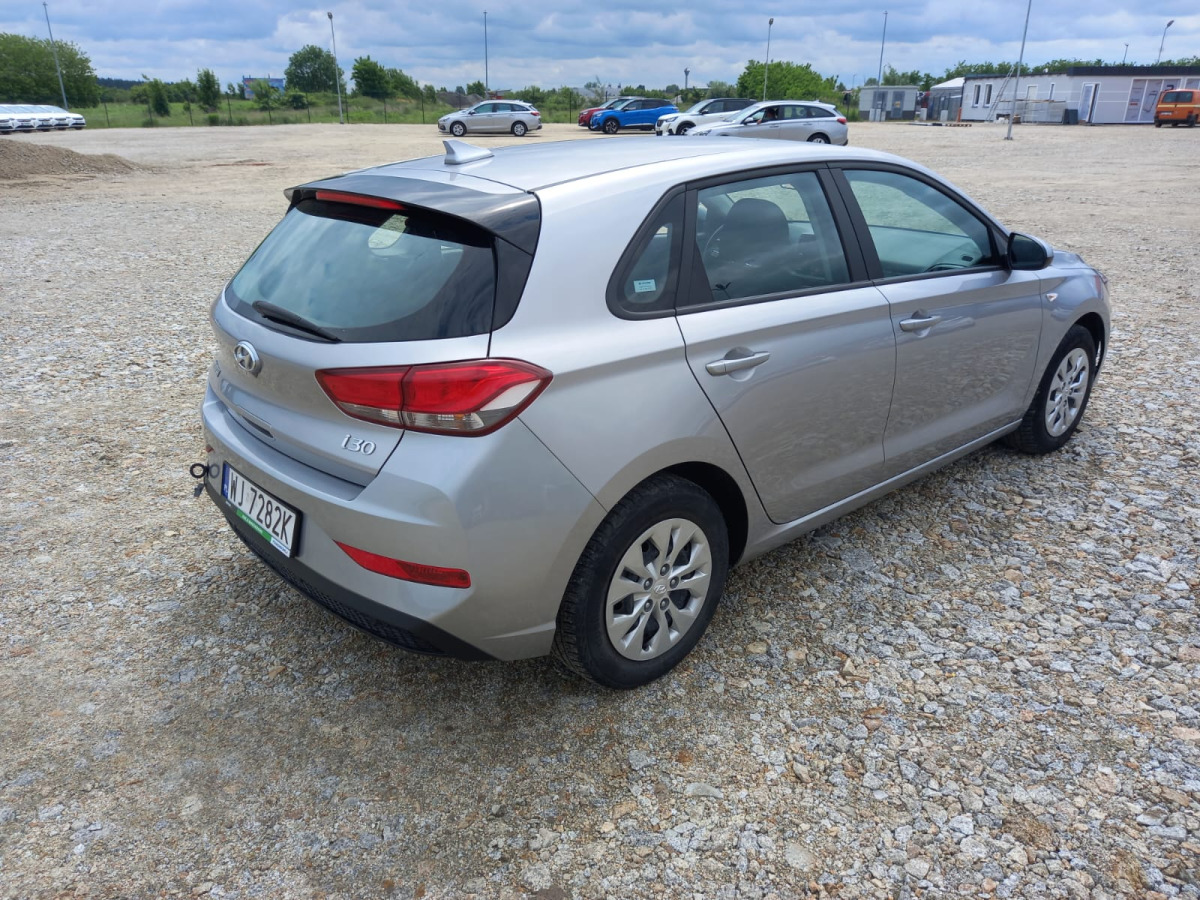 HYUNDAI I30 HATCHBACK - Hatchback/ Halvkombi: bild 5 HYUNDAI I30 HATCHBACK - Hatchback/ Halvkombi: bild 5