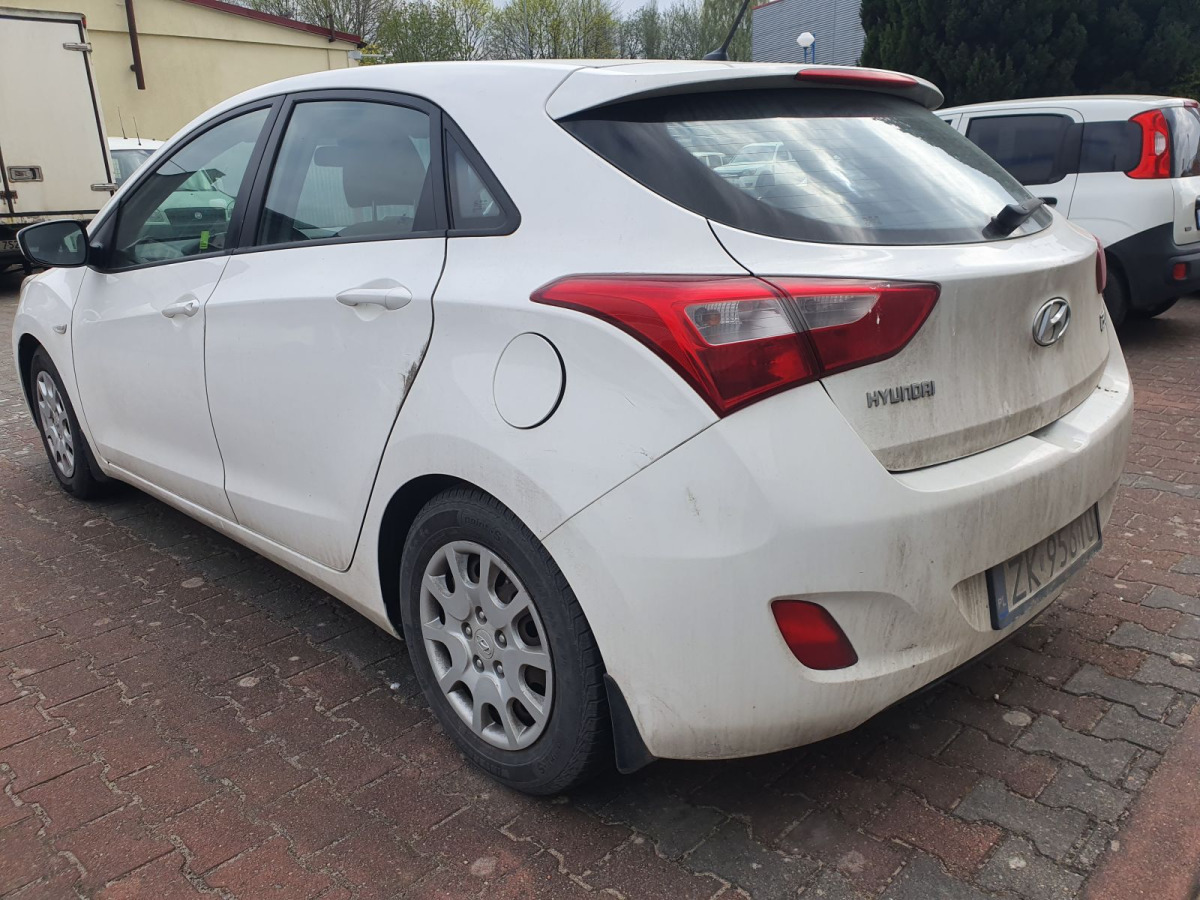 HYUNDAI I30 HATCHBACK - Hatchback/ Halvkombi: bild 3 HYUNDAI I30 HATCHBACK - Hatchback/ Halvkombi: bild 3