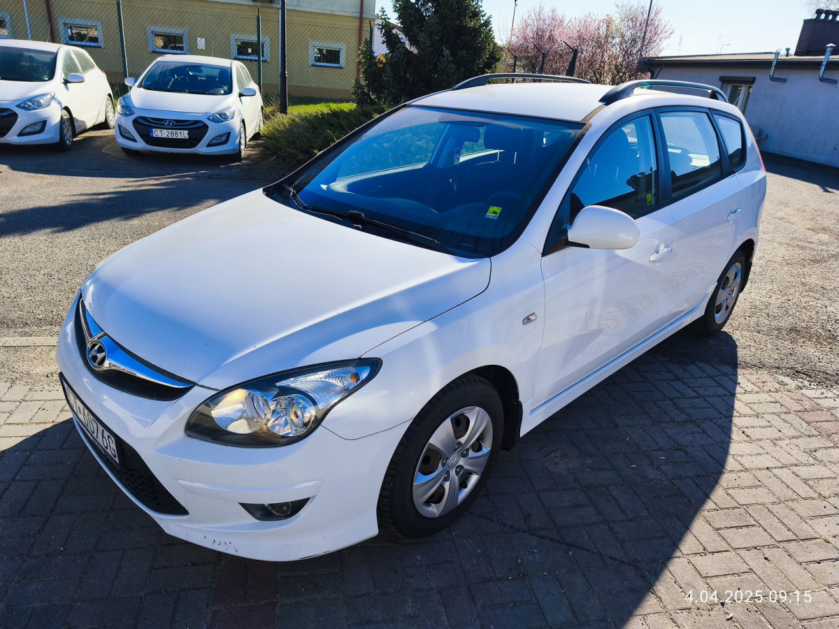 HYUNDAI I30 KOMBI - Personbil: bild 2 HYUNDAI I30 KOMBI - Personbil: bild 2