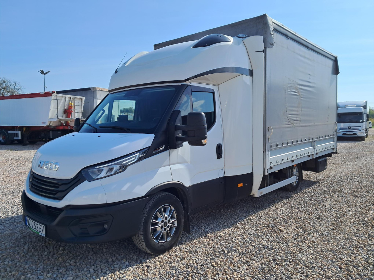 IVECO 35S18 PLANDEKA - Transportbil med kapell: bild 3 IVECO 35S18 PLANDEKA - Transportbil med kapell: bild 3