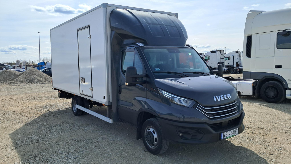 IVECO DAILY 50C18 KONTENER Z WINDĄ - Volymskåp: bild 1 IVECO DAILY 50C18 KONTENER Z WINDĄ - Volymskåp: bild 1