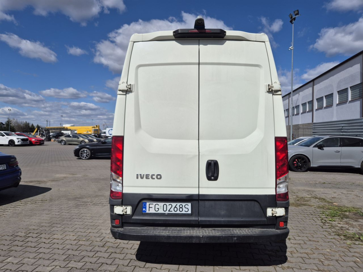 IVECO DAILY FURGON BLASZAK - Skåpbil: bild 5 IVECO DAILY FURGON BLASZAK - Skåpbil: bild 5