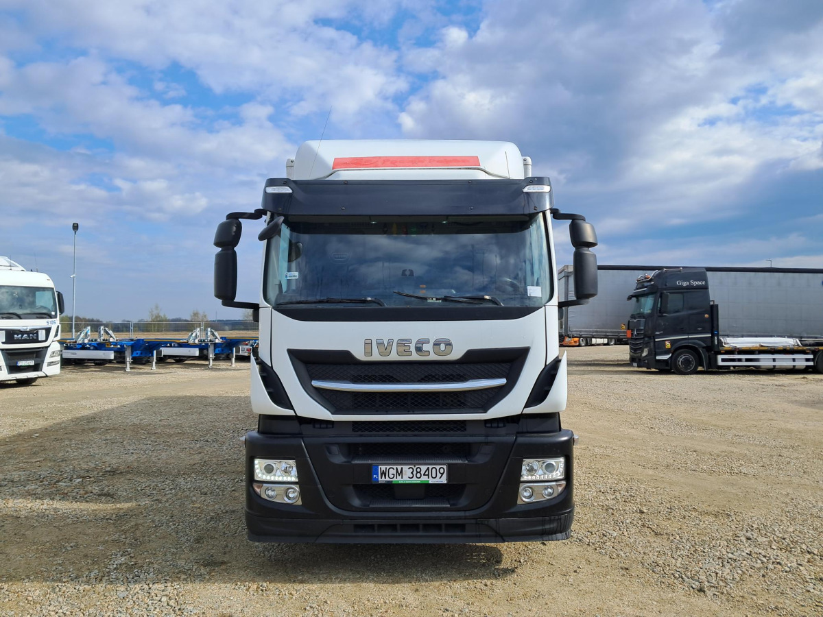 IVECO STRALIS KONTENER Z WINDĄ - Lastbil med skåp: bild 2 IVECO STRALIS KONTENER Z WINDĄ - Lastbil med skåp: bild 2