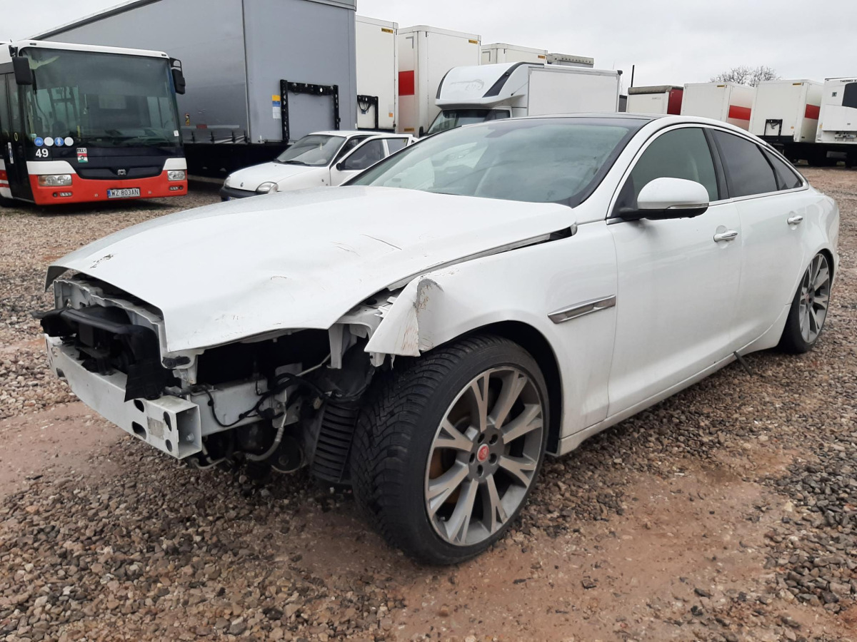 JAGUAR XJ SEDAN - Sedan: bild 2 JAGUAR XJ SEDAN - Sedan: bild 2