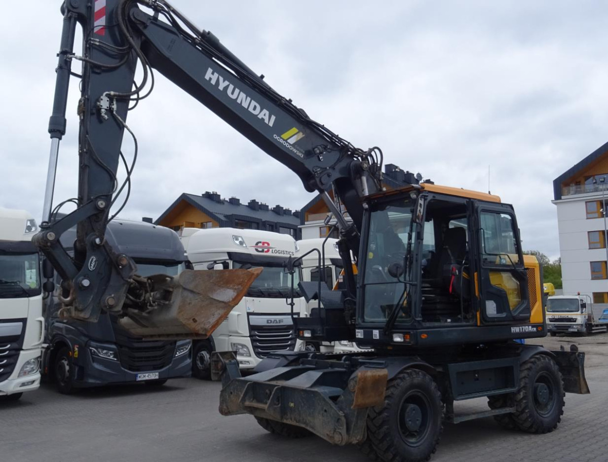 Koparka kołowa Hyundai HW170 ACR 2022 - 2005h - klimatyzacja - CE - Grävmaskin på däck: bild 2 Koparka kołowa Hyundai HW170 ACR 2022 - 2005h - klimatyzacja - CE - Grävmaskin på däck: bild 2