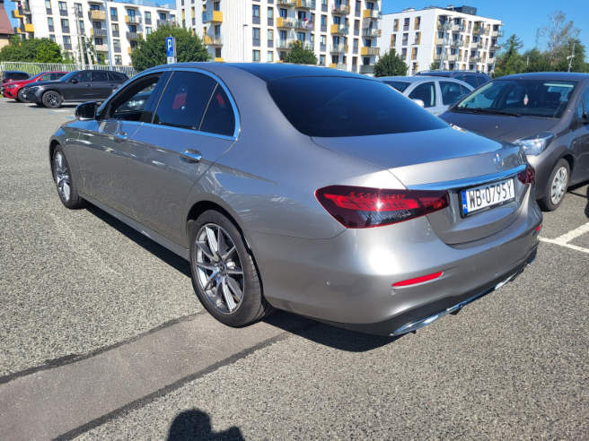 MERCEDES BENZ E 220 SEDAN - Sedan: bild 4 MERCEDES BENZ E 220 SEDAN - Sedan: bild 4