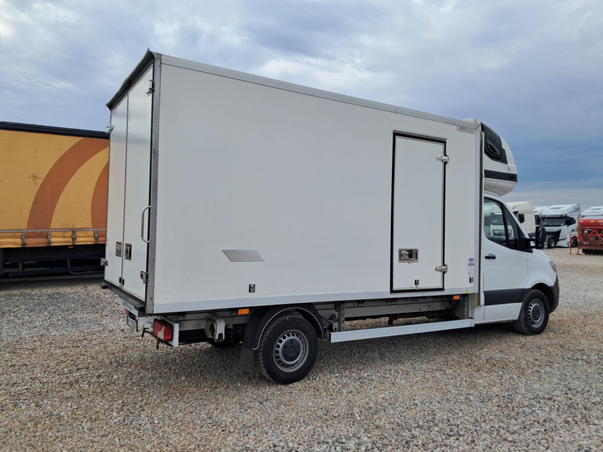 MERCEDES BENZ SPRINTER CHŁODNIA/IZOTERMA - Kylbil: bild 4 MERCEDES BENZ SPRINTER CHŁODNIA/IZOTERMA - Kylbil: bild 4