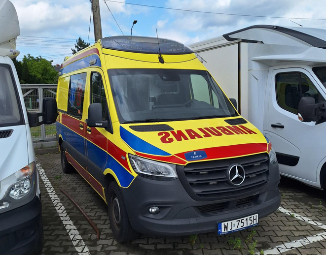MERCEDES BENZ SPRINTER KARETKA-AMBULANS SPECJALNY - Övrig maskin: bild 1 MERCEDES BENZ SPRINTER KARETKA-AMBULANS SPECJALNY - Övrig maskin: bild 1