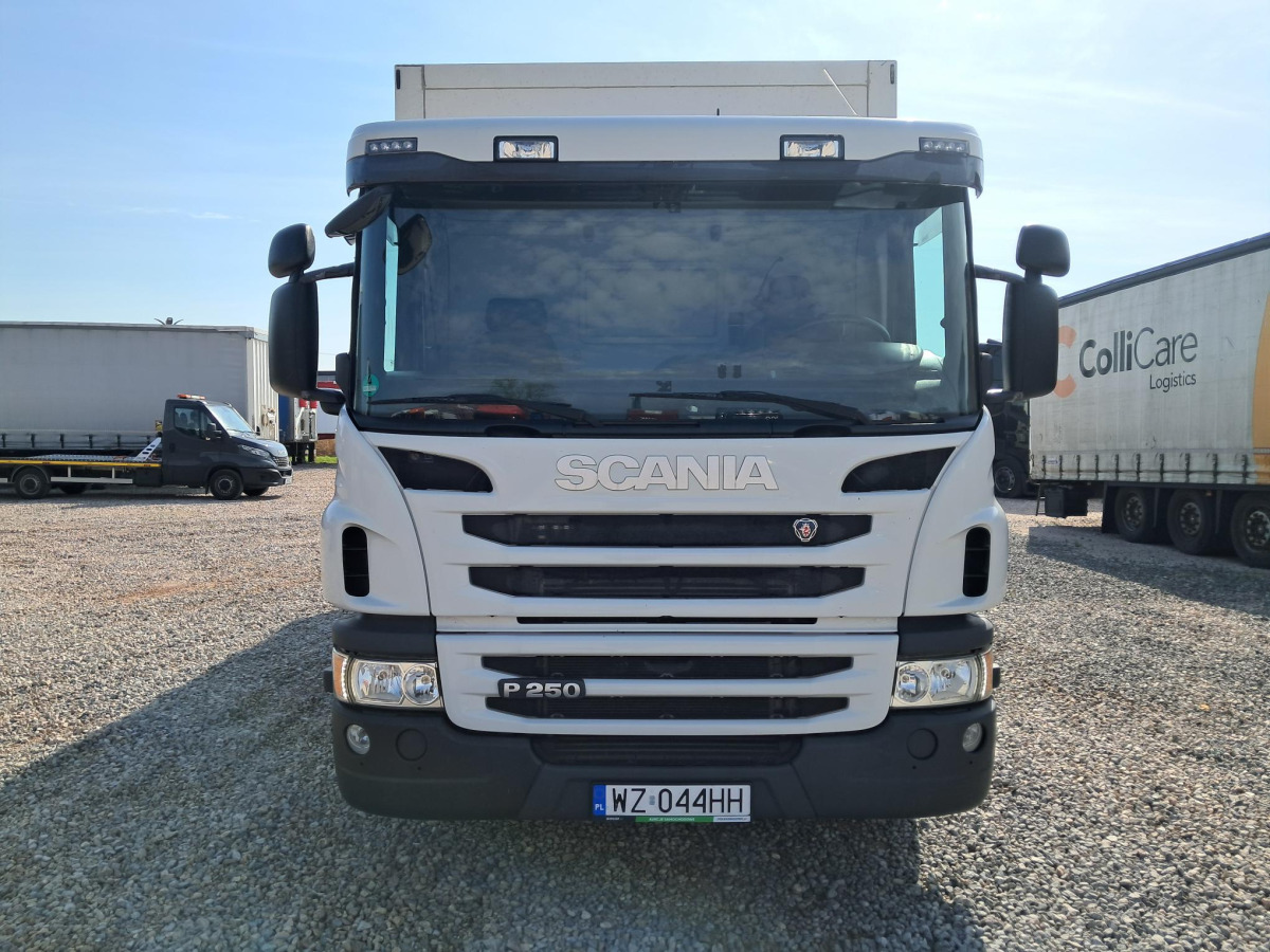 SCANIA P250 IZOTERMICZNY - Isotermiska lastbil: bild 2 SCANIA P250 IZOTERMICZNY - Isotermiska lastbil: bild 2