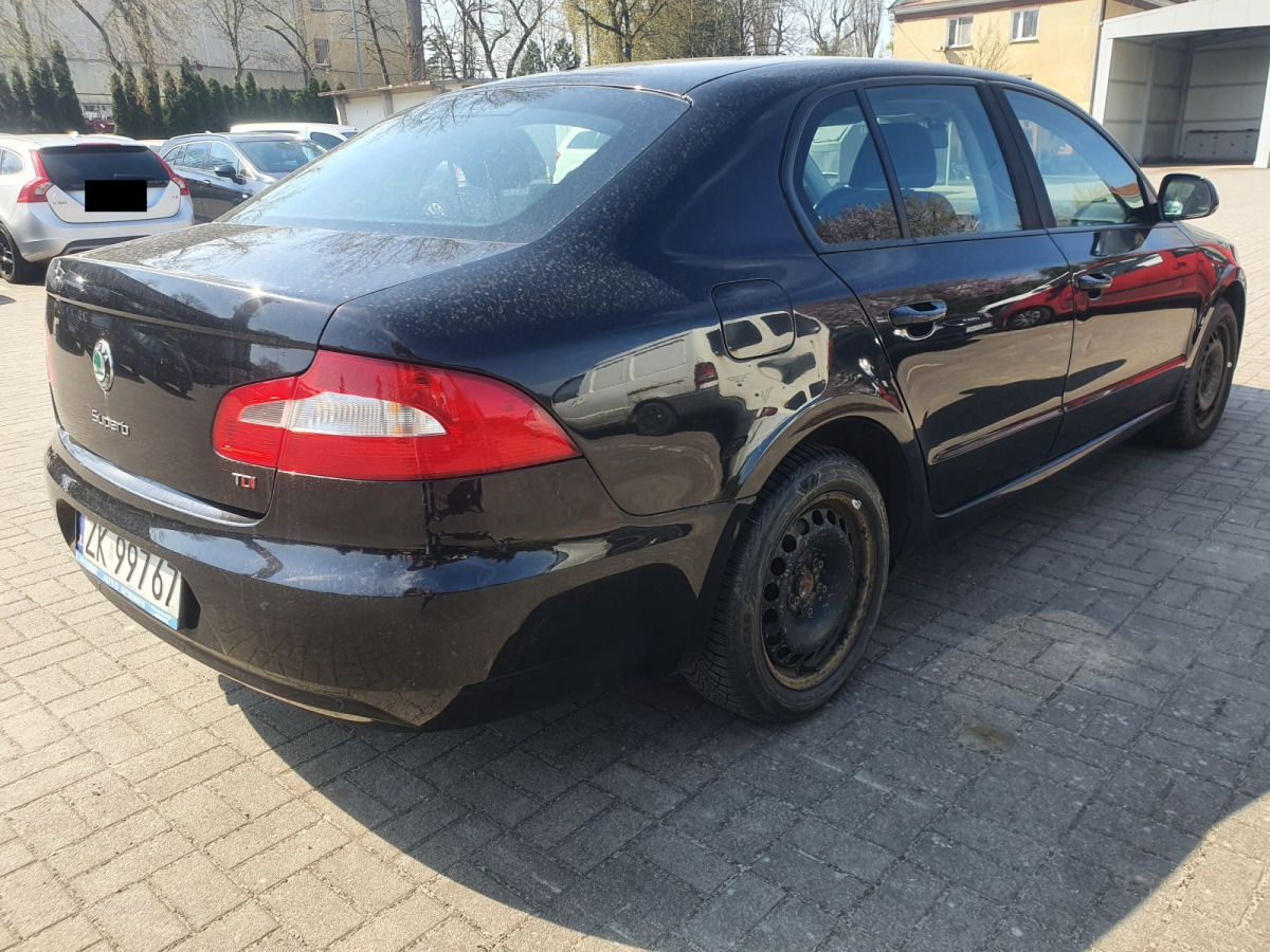 SKODA SUPERB SEDAN - Sedan: bild 4 SKODA SUPERB SEDAN - Sedan: bild 4
