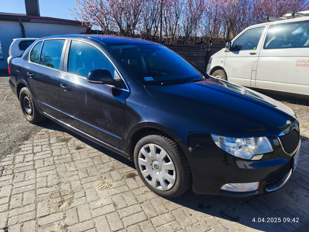 SKODA SUPERB SEDAN - Sedan: bild 1 SKODA SUPERB SEDAN - Sedan: bild 1