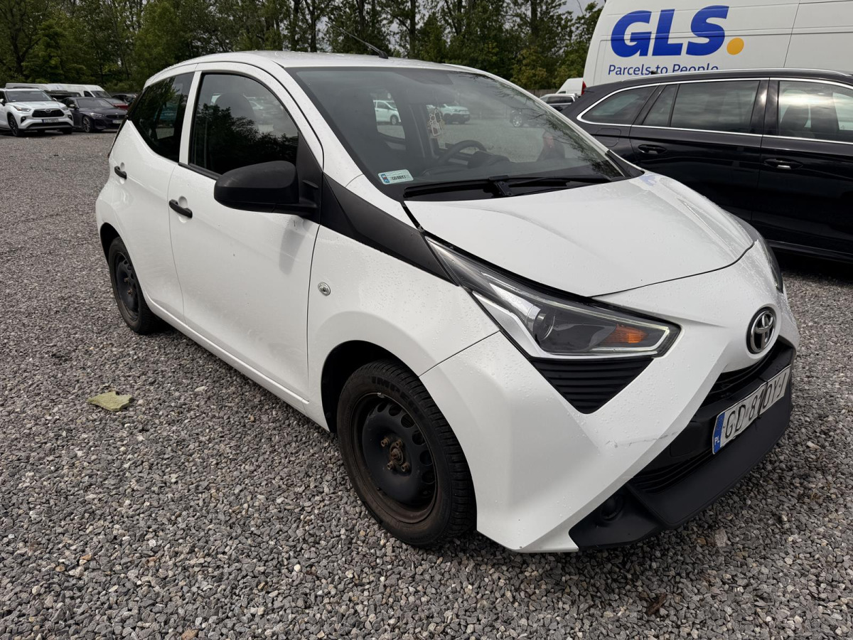 TOYOTA AYGO 1.0o VVT-I 5H/B MT5 HATCHBACK - Hatchback/ Halvkombi: bild 1 TOYOTA AYGO 1.0o VVT-I 5H/B MT5 HATCHBACK - Hatchback/ Halvkombi: bild 1