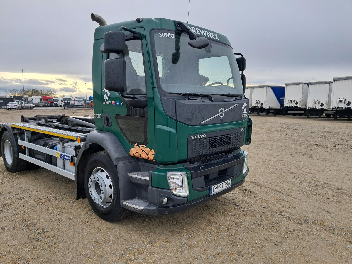 VOLVO FL - Lastväxlare lastbil: bild 1 VOLVO FL - Lastväxlare lastbil: bild 1