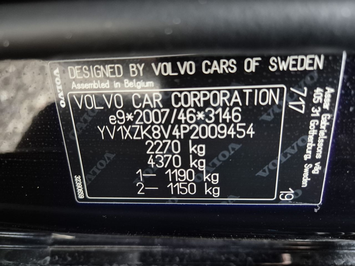 SUV VOLVO XC40 SUV: bild 32