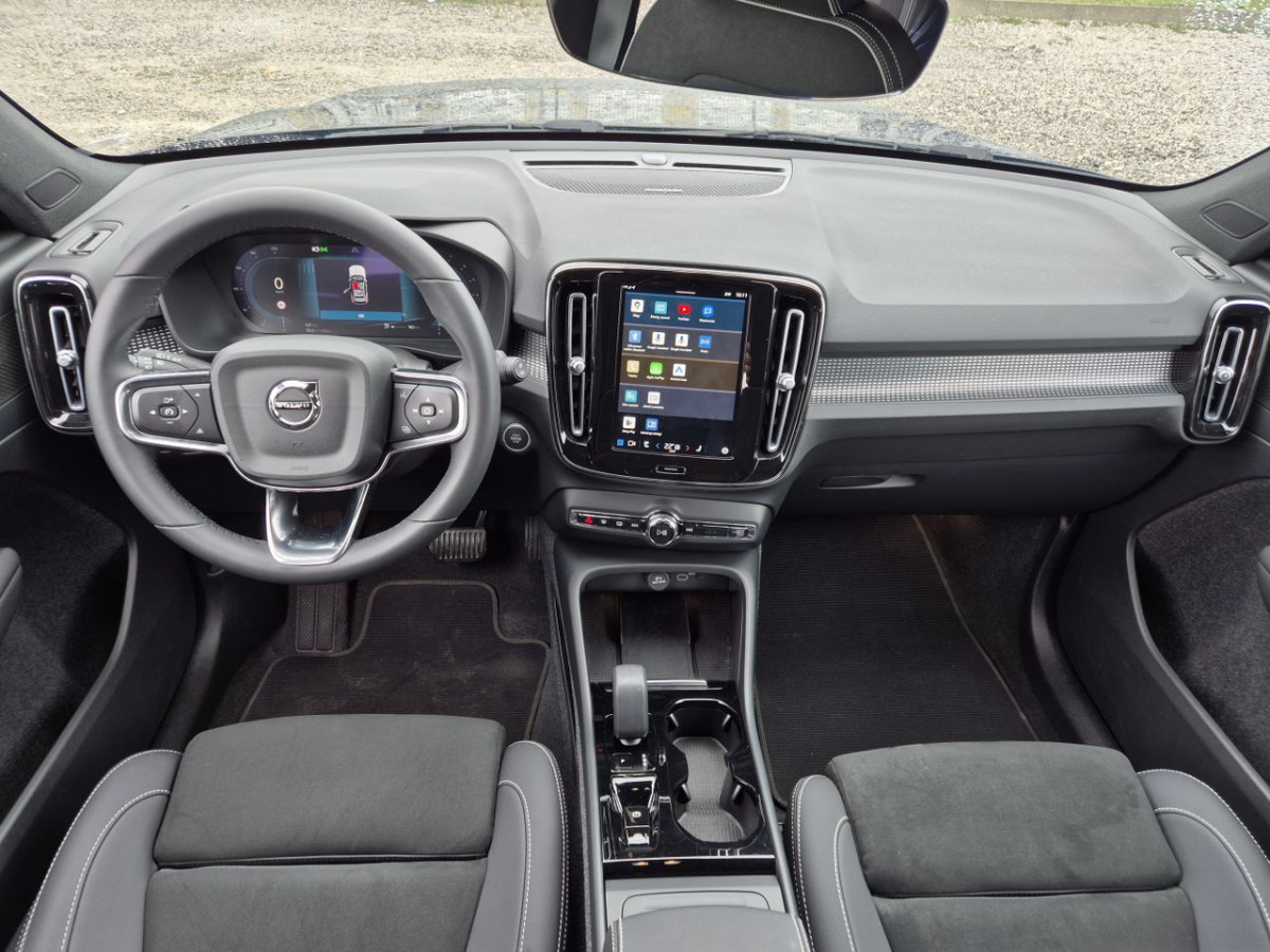 SUV VOLVO XC40 SUV: bild 18