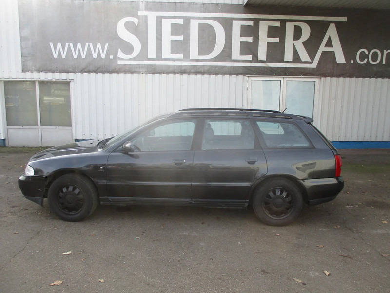 Audi A4 Avant 1.9 tdi , S-Line , Manual , Airco , EXPORT - Personbil: bild 2 Audi A4 Avant 1.9 tdi , S-Line , Manual , Airco , EXPORT - Personbil: bild 2