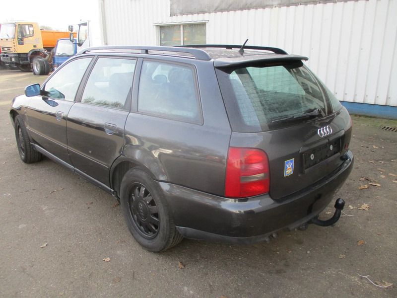 Audi A4 Avant 1.9 tdi , S-Line , Manual , Airco , EXPORT - Personbil: bild 5 Audi A4 Avant 1.9 tdi , S-Line , Manual , Airco , EXPORT - Personbil: bild 5