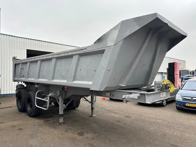 CIF 2 Axle Steel Tipper , Spring Suspension , Drum Brakes - Tippbil semitrailer: bild 4 CIF 2 Axle Steel Tipper , Spring Suspension , Drum Brakes - Tippbil semitrailer: bild 4