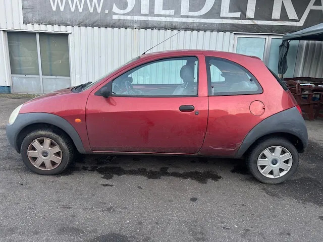 Ford Ka 1.3 , export / handel - Hatchback/ Halvkombi: bild 2 Ford Ka 1.3 , export / handel - Hatchback/ Halvkombi: bild 2