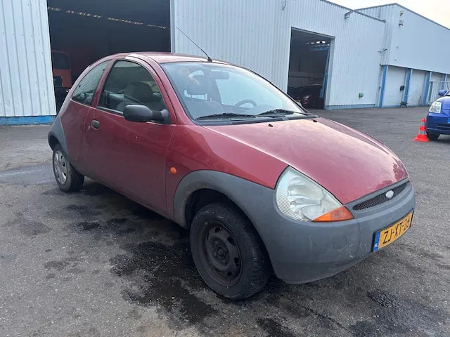 Ford Ka 1.3 , export / handel - Hatchback/ Halvkombi: bild 4 Ford Ka 1.3 , export / handel - Hatchback/ Halvkombi: bild 4