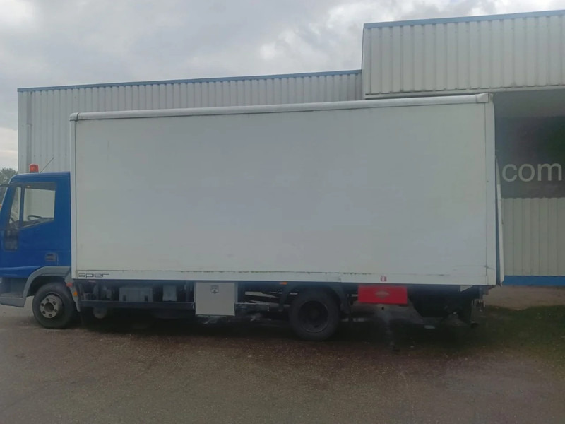 Iveco EuroCargo 180 Eurocargo 75E180 , Spring Suspension , Closed box , Tailgate - Lastbil med skåp: bild 2 Iveco EuroCargo 180 Eurocargo 75E180 , Spring Suspension , Closed box , Tailgate - Lastbil med skåp: bild 2