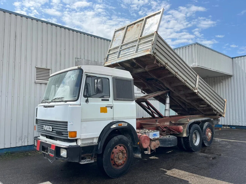 Iveco Turbostar 190-38 , 6x2 , V8 Watercooling , 3 Way Tipper , Spring Suspension , Manual - Tippbil lastbil: bild 1 Iveco Turbostar 190-38 , 6x2 , V8 Watercooling , 3 Way Tipper , Spring Suspension , Manual - Tippbil lastbil: bild 1