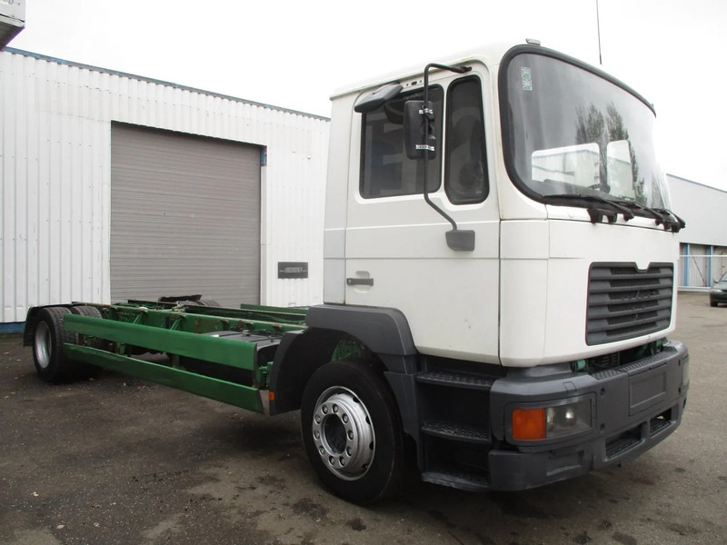MAN 18.314 , Manual , 6 Cylinder - Chassi lastbil: bild 4 MAN 18.314 , Manual , 6 Cylinder - Chassi lastbil: bild 4