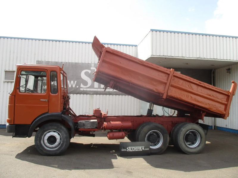 MAN 26.321 6x4 , 3 way tipper , ZF Manual , Spring suspension - Tippbil lastbil: bild 2 MAN 26.321 6x4 , 3 way tipper , ZF Manual , Spring suspension - Tippbil lastbil: bild 2