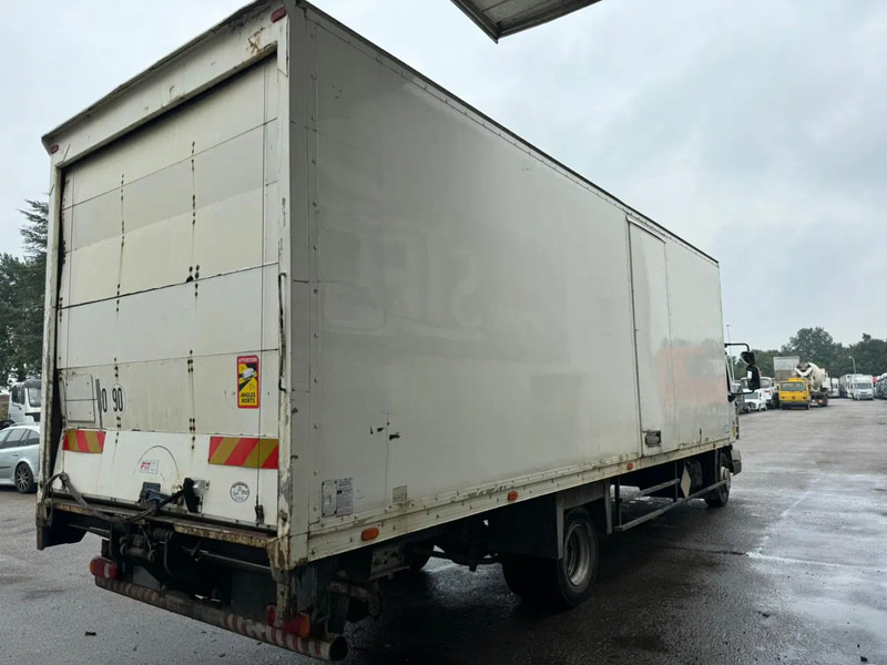 Renault Midlum 180 DXI, Spring Suspension, Drum Brakes - Lastbil med skåp: bild 3 Renault Midlum 180 DXI, Spring Suspension, Drum Brakes - Lastbil med skåp: bild 3
