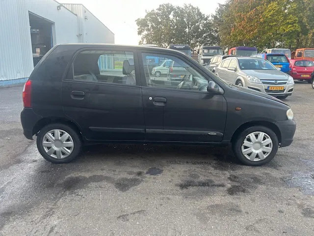 Suzuki Alto 1.0 - 16V , 5 drs. , Handel / export - Hatchback/ Halvkombi: bild 5 Suzuki Alto 1.0 - 16V , 5 drs. , Handel / export - Hatchback/ Halvkombi: bild 5
