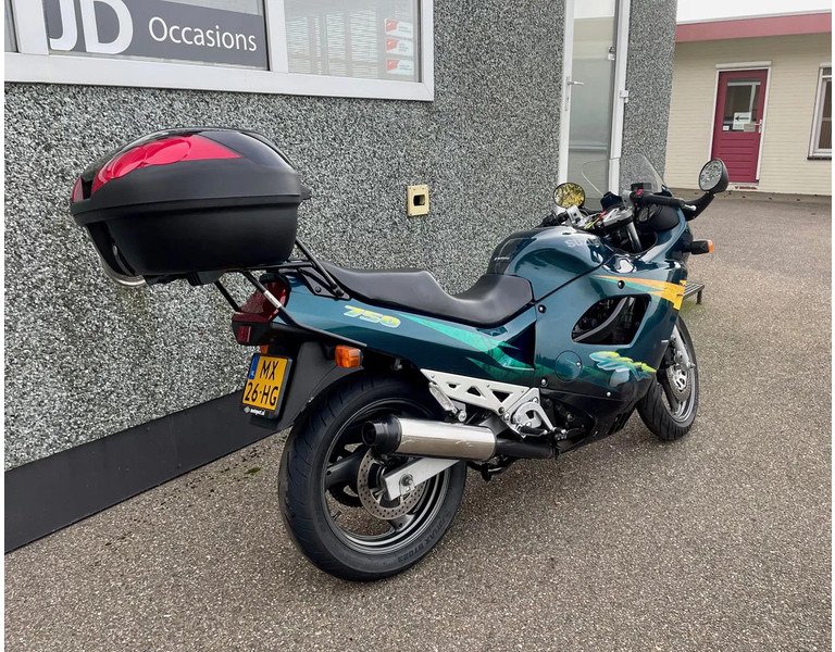 Suzuki GSX 600 F - Motorcykel: bild 4 Suzuki GSX 600 F - Motorcykel: bild 4