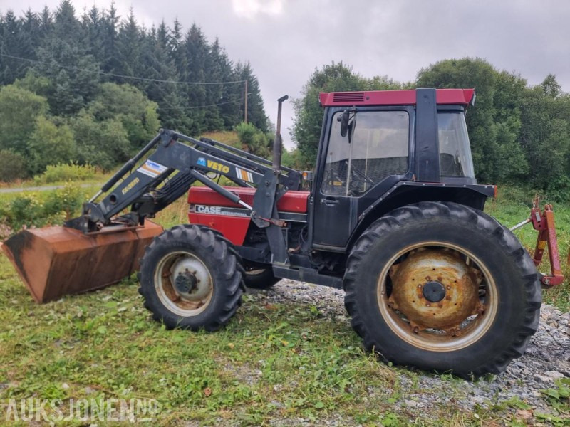 1990 CASE IH 956XL TRAKTOR snøfres 2 skuffer triangelfeste MVA FRI - Traktor: bild 5 1990 CASE IH 956XL TRAKTOR snøfres 2 skuffer triangelfeste MVA FRI - Traktor: bild 5