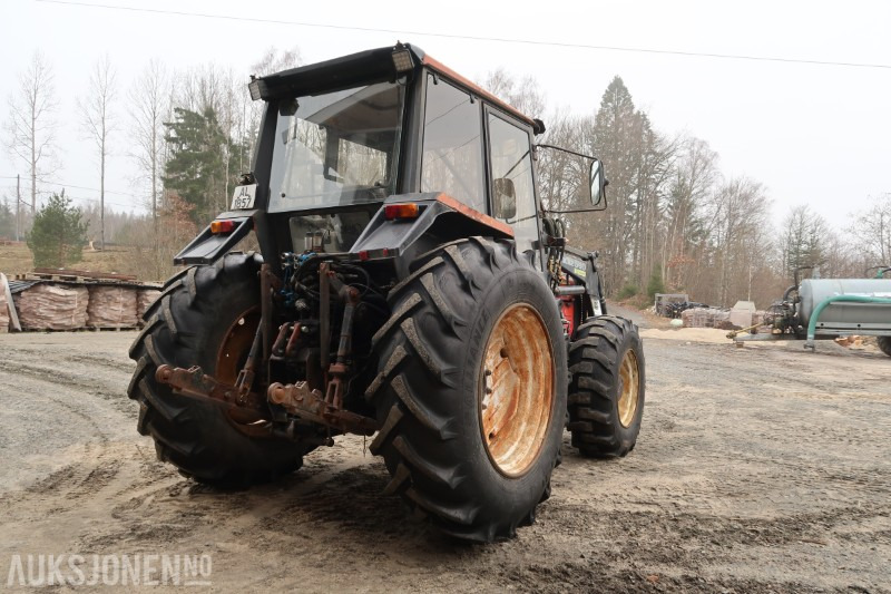 1990 Valmet 655 traktor / 4x4 / Skogsrigget / Frontlaster - Traktor: bild 5 1990 Valmet 655 traktor / 4x4 / Skogsrigget / Frontlaster - Traktor: bild 5