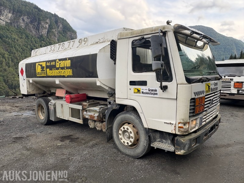 1996 Volvo FL 7 285 - Registrert på sorte skilt - Tankbil: bild 2 1996 Volvo FL 7 285 - Registrert på sorte skilt - Tankbil: bild 2