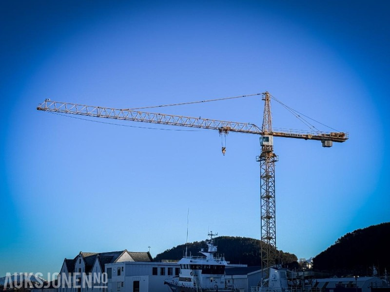 2000 Liebherr 280 EC-H 16 Litronic Tårnkran med undervogn på plater - Lyftkran: bild 1 2000 Liebherr 280 EC-H 16 Litronic Tårnkran med undervogn på plater - Lyftkran: bild 1