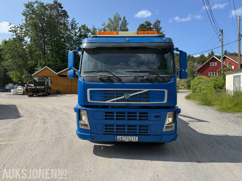 2004 Volvo FM9 containerløfter / liftbil – 15 tonn - Liftdumper lastbil: bild 2 2004 Volvo FM9 containerløfter / liftbil – 15 tonn - Liftdumper lastbil: bild 2