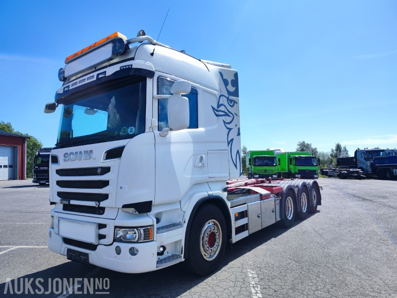 2013 Scania R560 KROKBIL SERVICEAVTALE VELHOLDT NY EU., 602509 km - Lastväxlare lastbil: bild 1 2013 Scania R560 KROKBIL SERVICEAVTALE VELHOLDT NY EU., 602509 km - Lastväxlare lastbil: bild 1